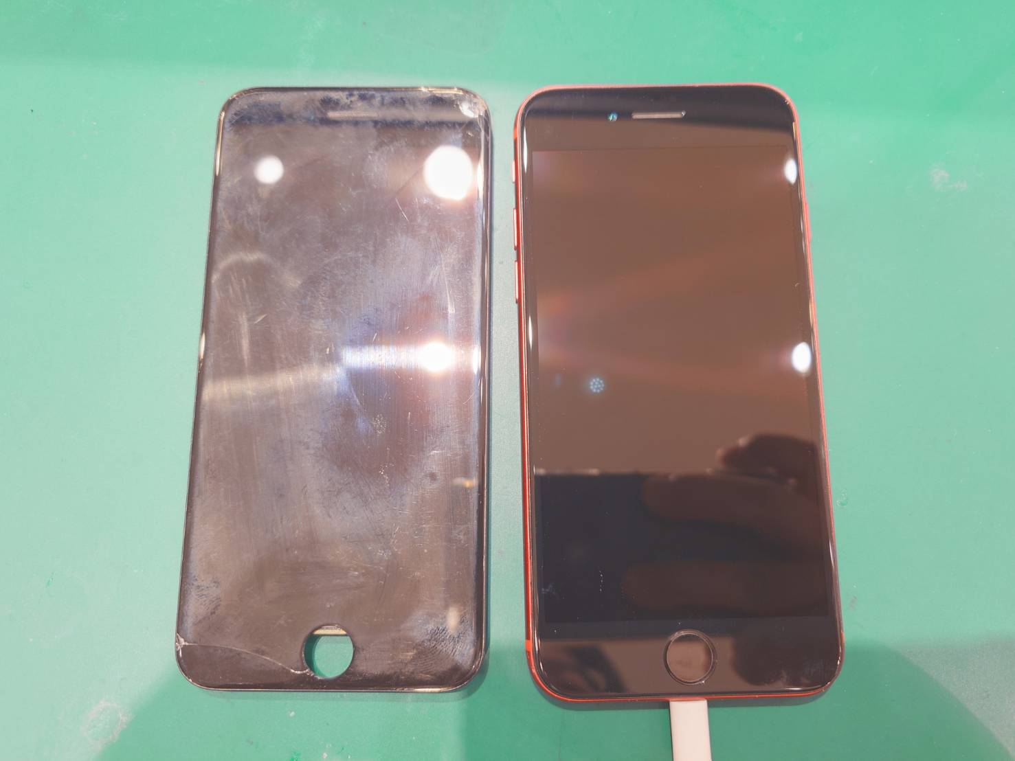 【目黒よりご来店】iPhoneSE2の画面交換修理をさせていただきました！